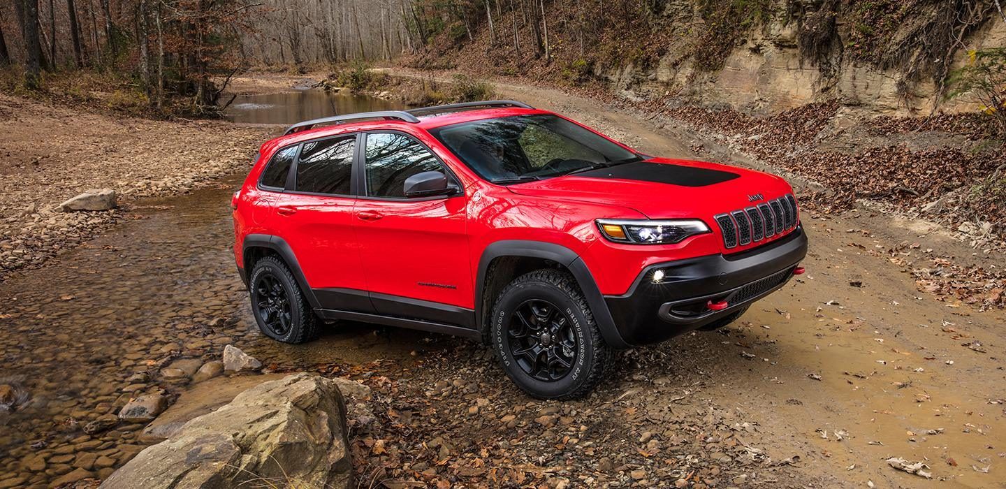 2019 Jeep Cherokee Trailhawk Red Off Roading Exterior